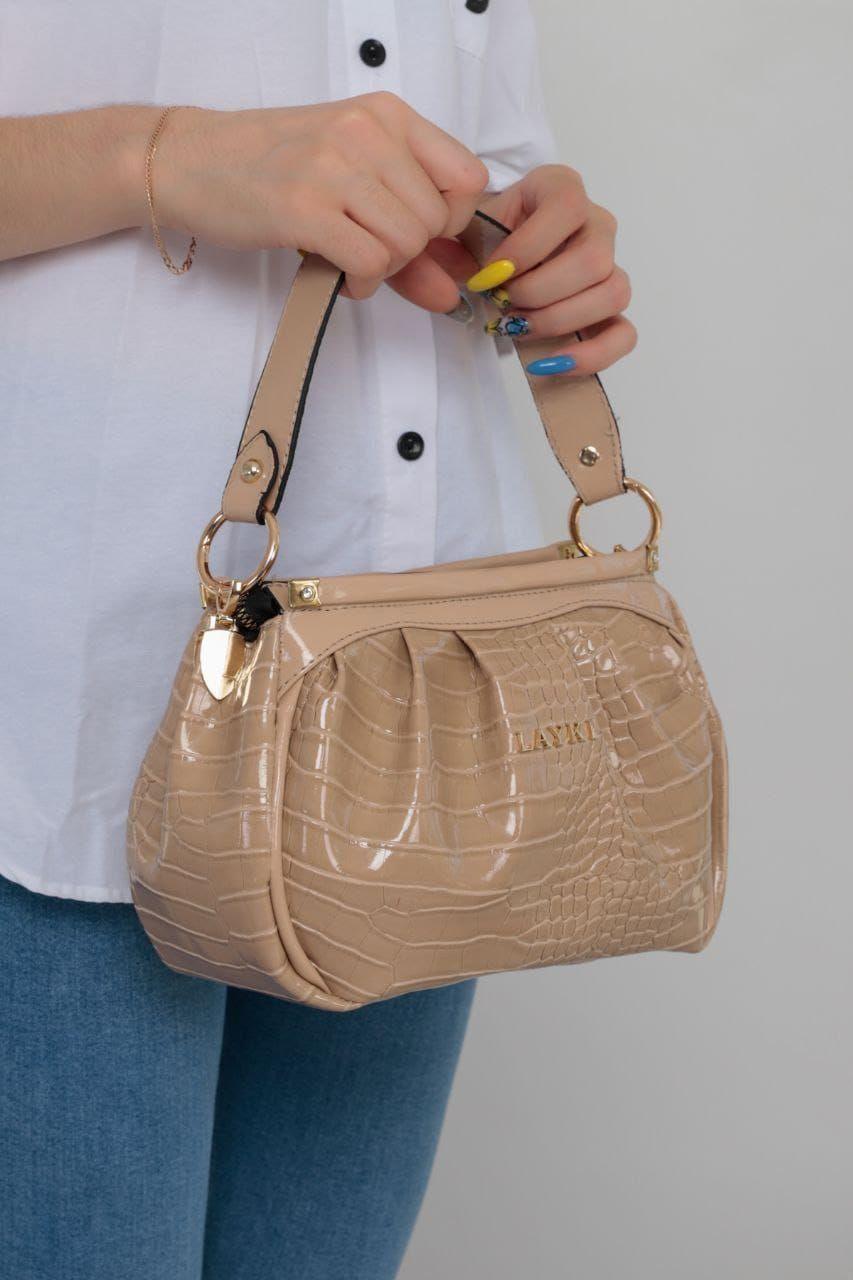 Hand bag